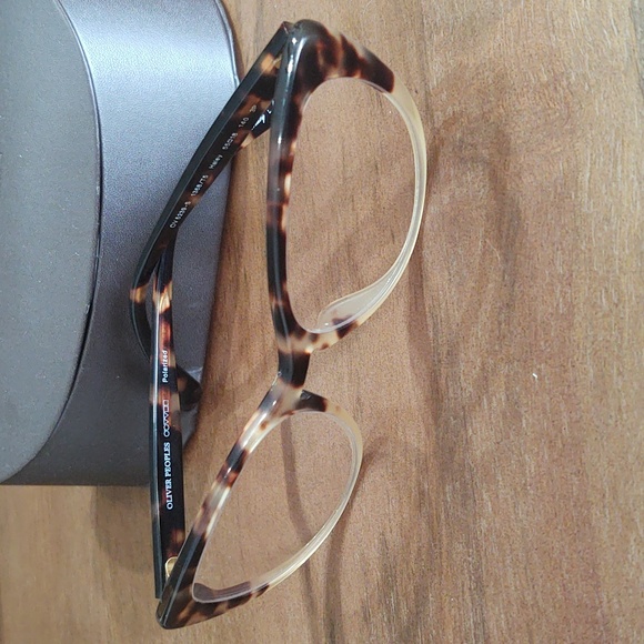 Oliver Peoples Haley Tortoise Polarized Cateye Sunglasses - Picture 2 of 6